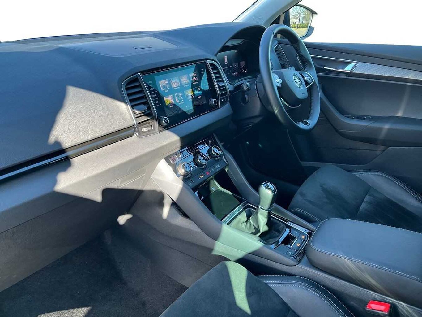 SKODA Karoq SUV 1.5 TSI (150ps) SE L ACT
